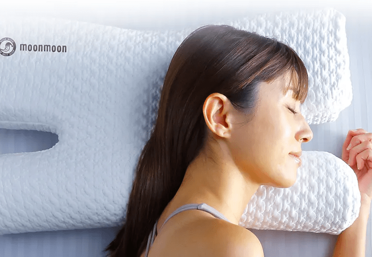 40代男性に贈るプレゼント４：moonmoon 横向き寝枕